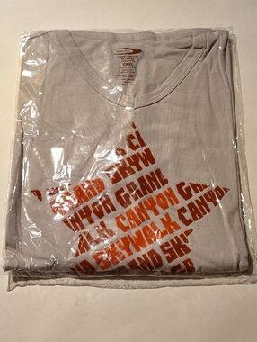 NEW Size XXXL V-Neck Long Sleeves Tee Shirt in Beige Red Orange Graphic WM